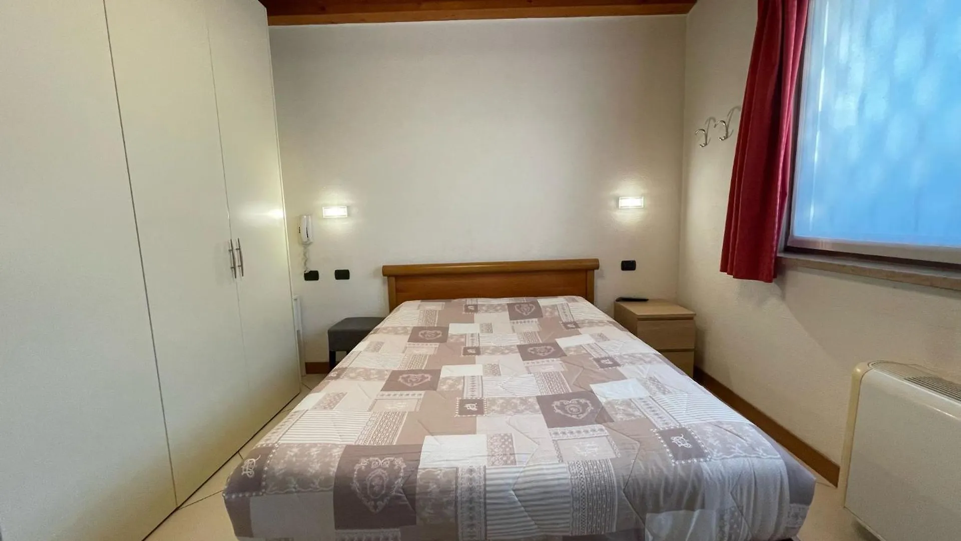 Garda Lake - Appartamenti Castelnuovo del Garda 0*,  Olaszország